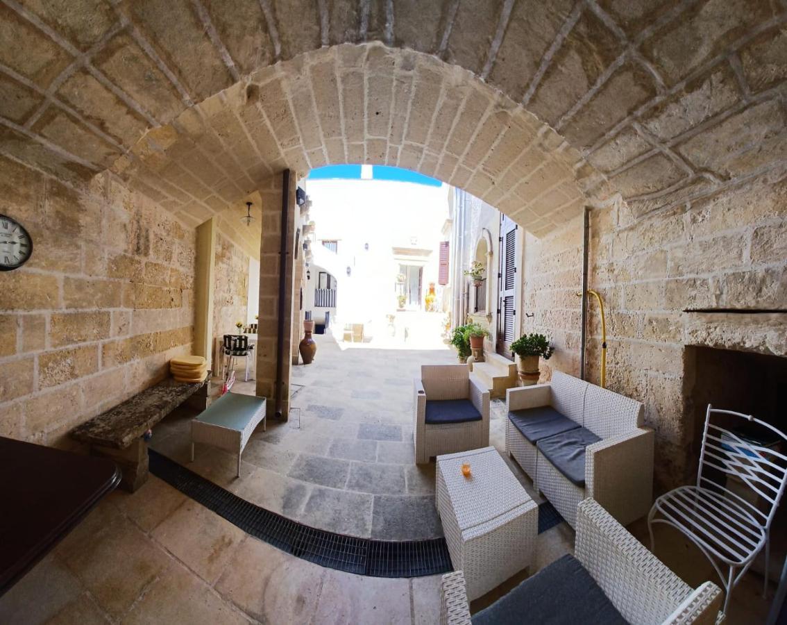 Palazzo Mellacqua Castiglione d'Otranto Exterior photo